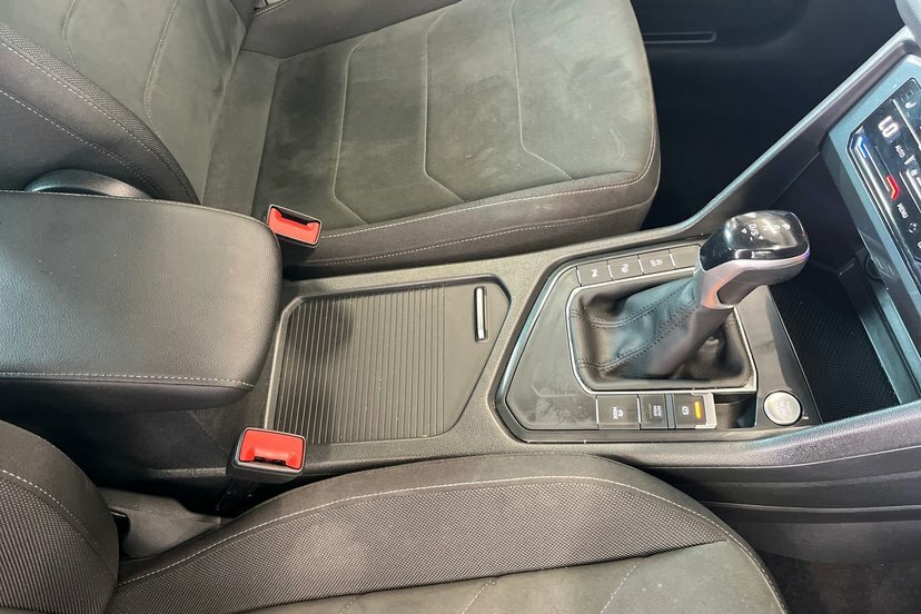 Volkswagen Tiguan Active Red #22