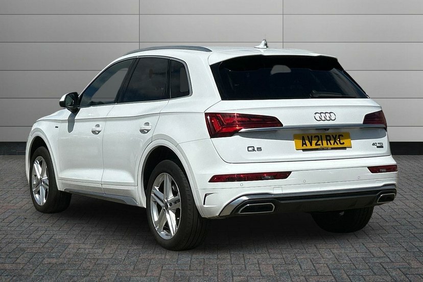 Audi Q5 2.0 Tdi 40 S Line Suv S Tronic Quattro AV21RXC White #3