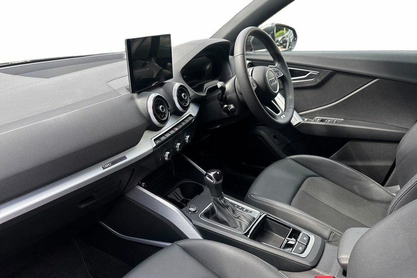 Audi Q2 1.5 Tfsi Cod 35 S Line Suv S Tronic 15 Grey #2