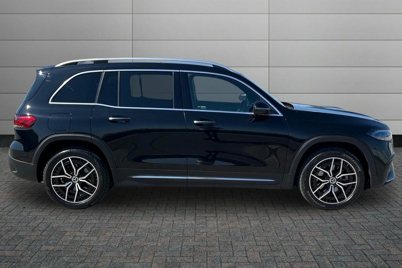 Mercedes-Benz EQB Eqb 300 66.5Kwh Amg Linepremium Black #3