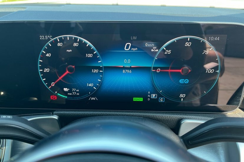 Mercedes-Benz EQB Eqb 300 66.5Kwh Amg Linepremium Black #6