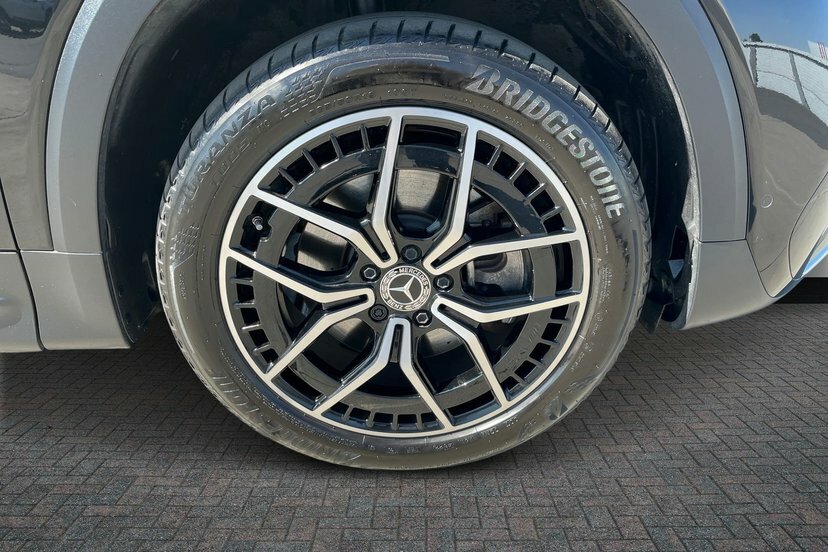 Mercedes-Benz EQB Eqb 300 66.5Kwh Amg Linepremium Black #4