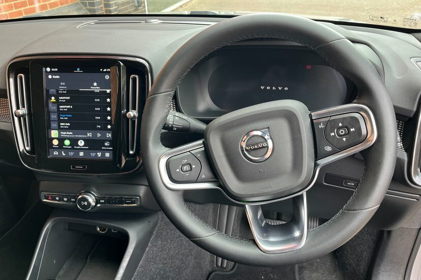Volvo XC40 2.0 B3p Ultimate Dark Black #19