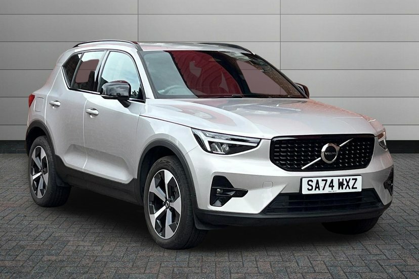 Volvo XC40 2.0 B4 Mhev Plus Dark Suv Hybrid Dct Au Silver