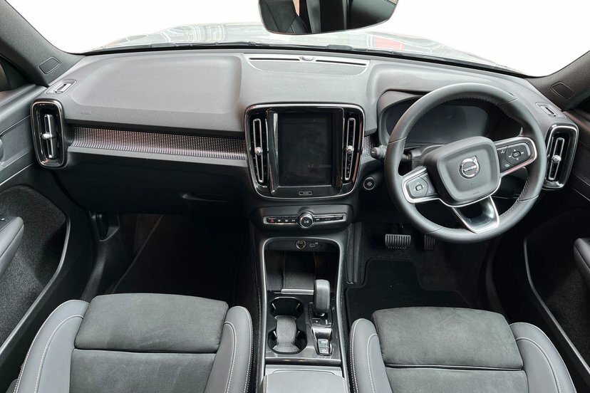 Volvo XC40 2.0 B4 Mhev Plus Dark Suv Hybrid Dct Au Silver #6