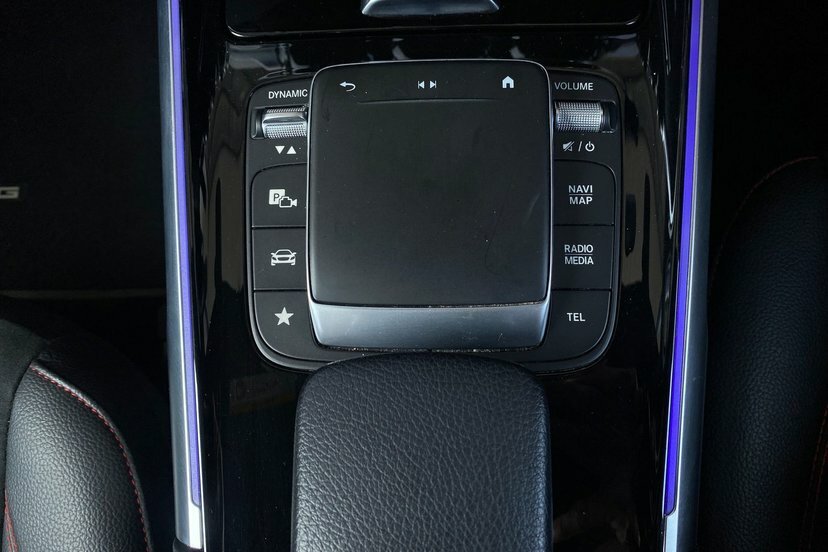Mercedes-Benz GLB Class Amg Glb 35 Premium 4Matic A Black #32