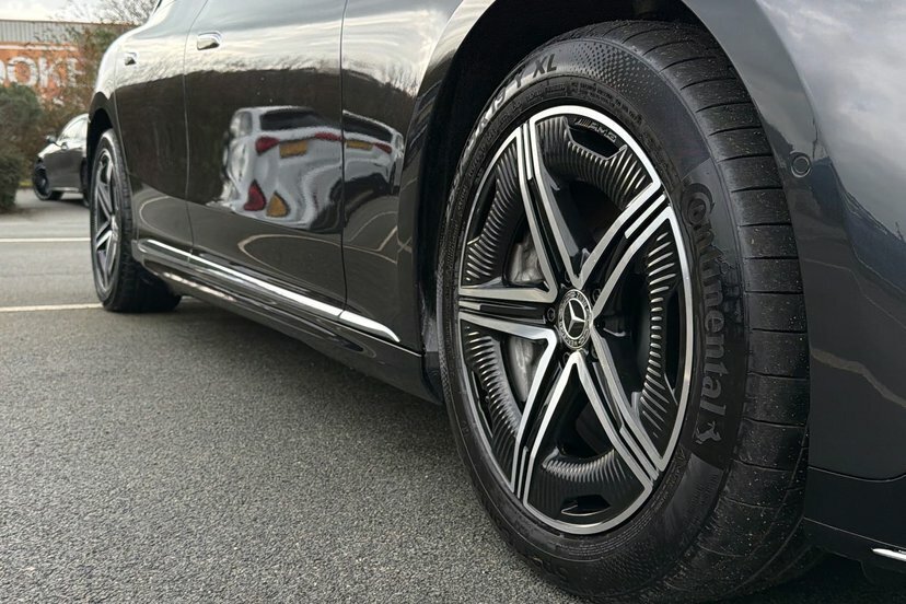 Mercedes-Benz EQE Suv Silver #36