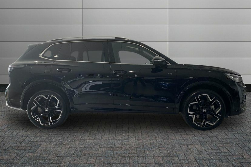 Volkswagen Tiguan 1.5 Tsi Ehybrid 19.7Kwh R-line Suv Plug KM75UOC Black #4