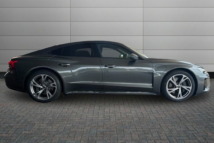 Audi E Tron GT 93.4Kwh Saloon Quattro 476 Ps Grey #4