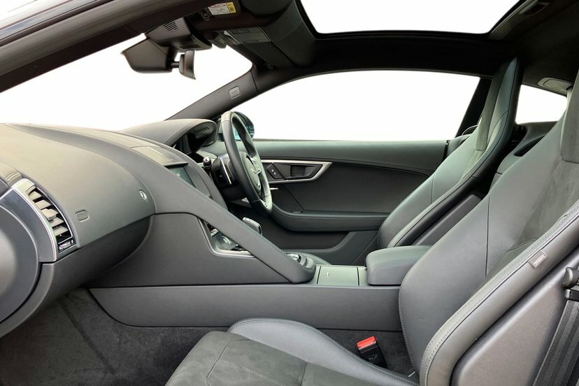 Jaguar F-Type 2.0I R-dynamic Plus Coupe 300 Ps Grey #3