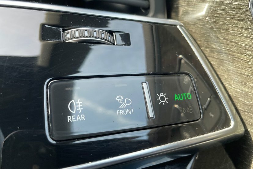 Audi Q8 55 Tfsi Quattro S Line Tiptronic Leather Silver #24