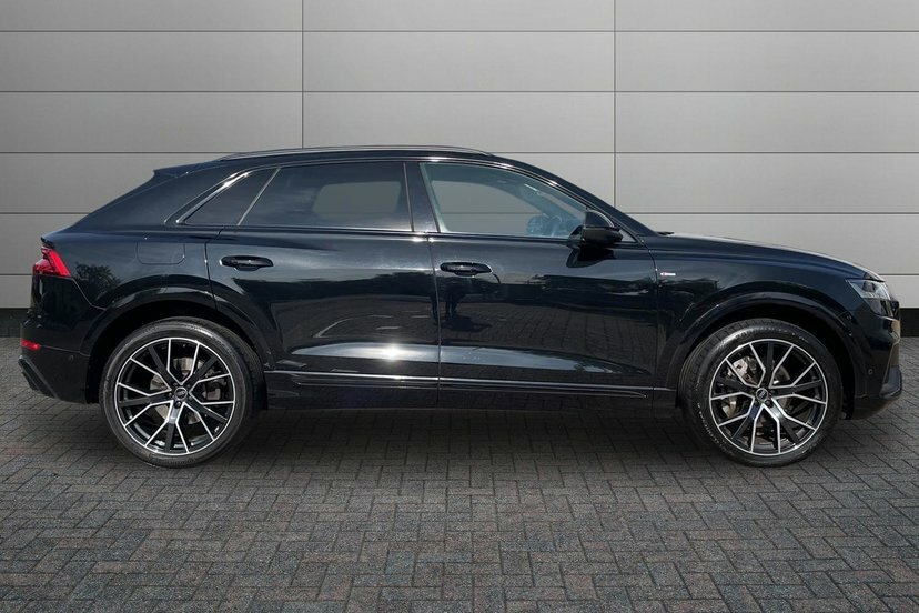 Audi Q8 3.0 Tdi V6 50 Black Edition Suv Tiptron Black #4