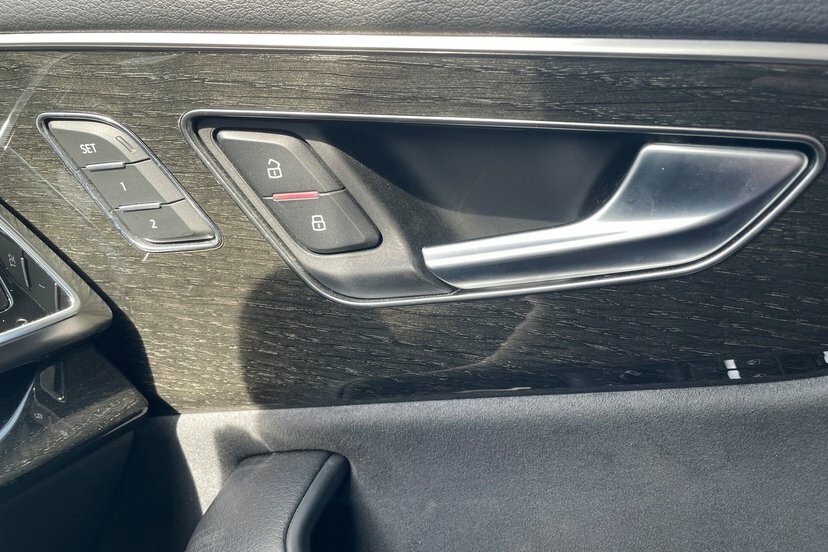Audi Q8 55 Tfsi Quattro S Line Tiptronic Leather Silver #25