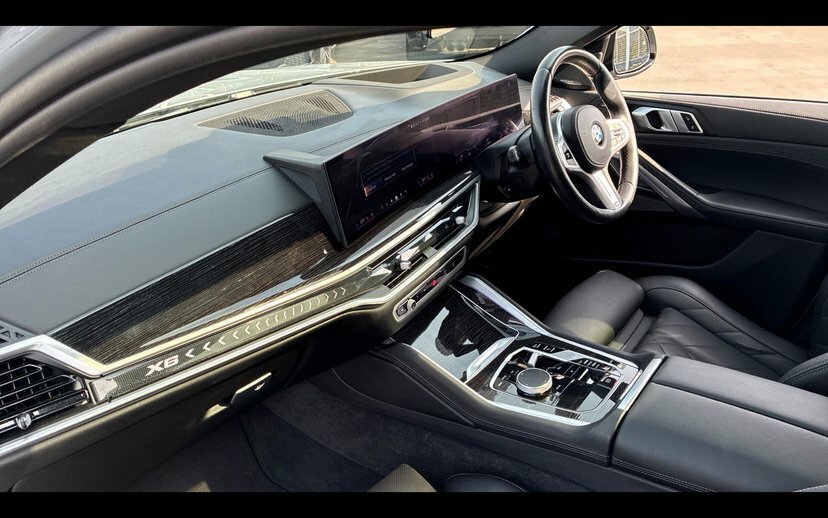 BMW X6 Xdrive M60i Mht Green #7