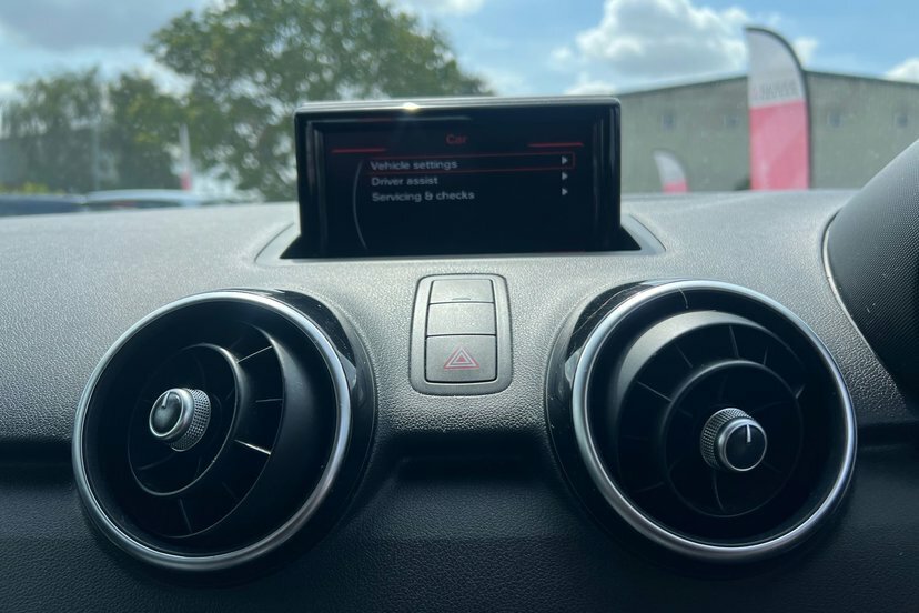 Audi A1 S Line 1.4 Tfsi 125 Ps 6 Speed White #14