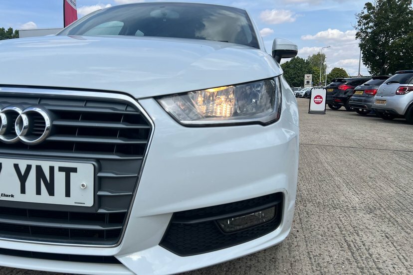 Audi A1 S Line 1.4 Tfsi 125 Ps 6 Speed White #24