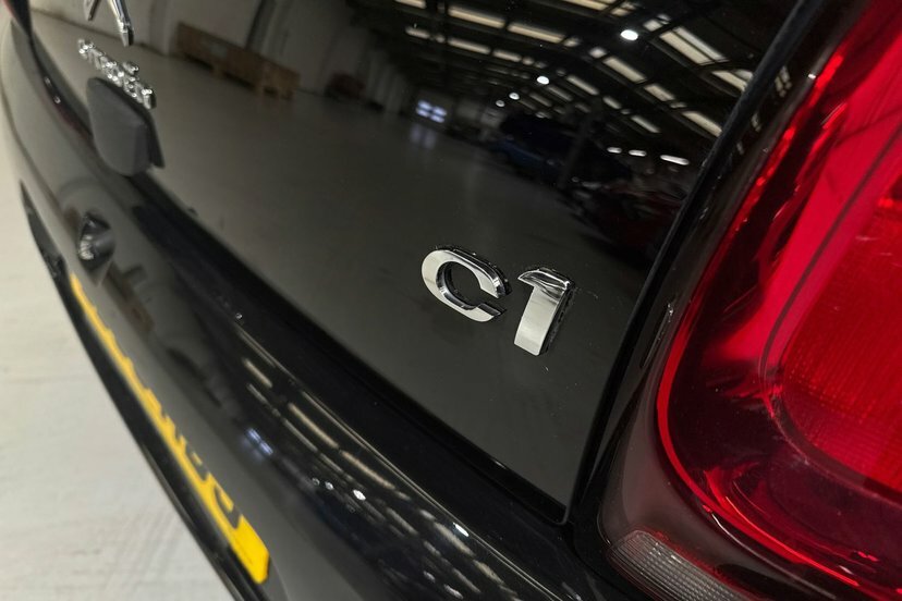 Citroen C1 1.0 Vti Feel Red #16