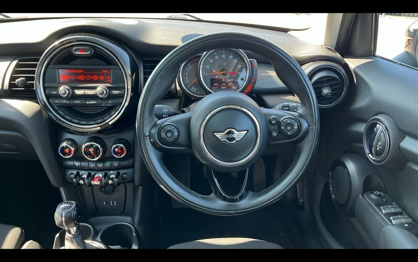 Mini Hatch 1.5 Cooper Hatchback 136 Ps Red #5