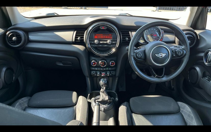 Mini Hatch 1.5 Cooper Hatchback 136 Ps Red #4