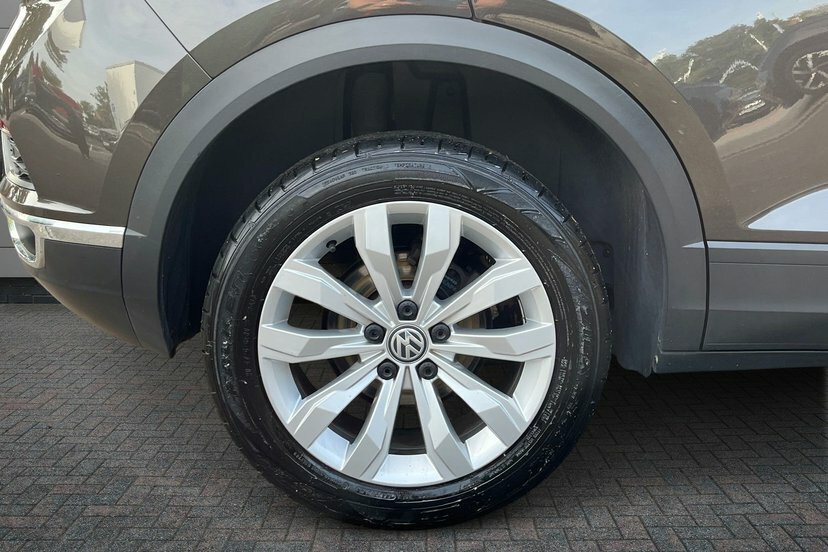 Volkswagen T-Roc 1.5 Tsi Gpf Evo Se Suv Dsg 150 Ps Black #5