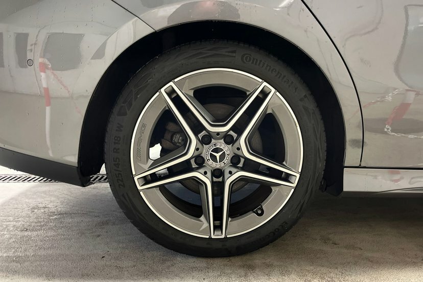 Mercedes-Benz CLA Class Cla 220D Amg Line Tip White #57