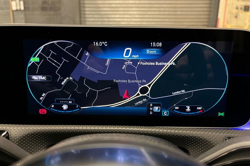 Mercedes-Benz CLA Class Cla 220D Amg Line Tip White #74