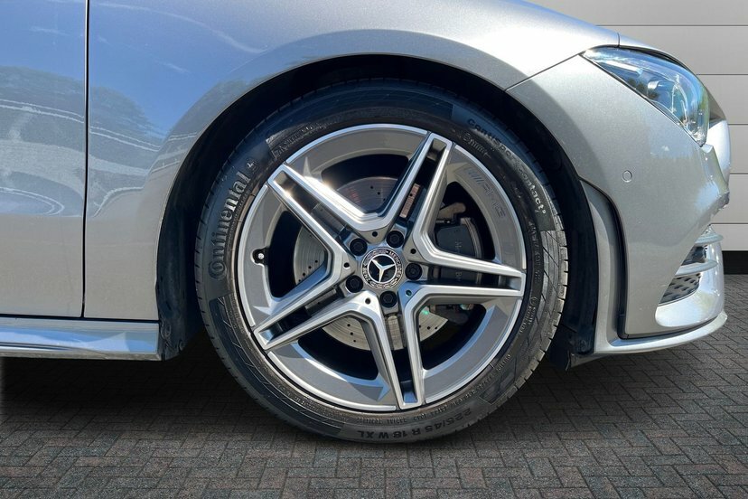 Mercedes-Benz CLA Class Cla 200 Amg Line Tip White #4