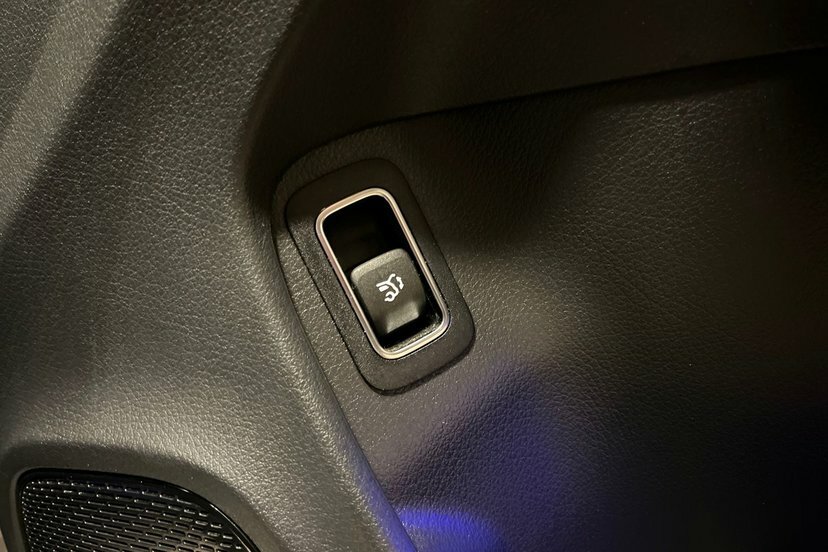 Mercedes-Benz CLA Class Cla 220D Amg Line Tip White #65