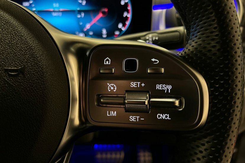 Mercedes-Benz CLA Class Cla 220D Amg Line Tip White #72