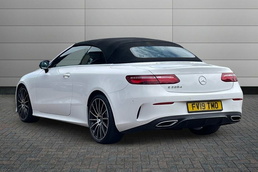 Mercedes-Benz E Class E220d Amg Line Cabriolet FV19TMO White #2