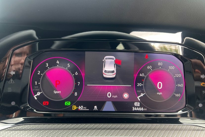 Volkswagen Golf Life Tsi #26