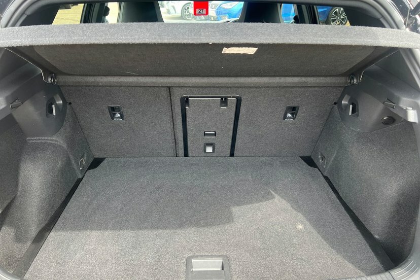 Volkswagen Golf Life Tsi #9