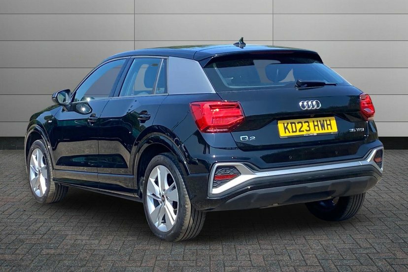 Audi Q2 1.5 Tfsi Cod 35 S Line Suv S Tronic 15 Black #3