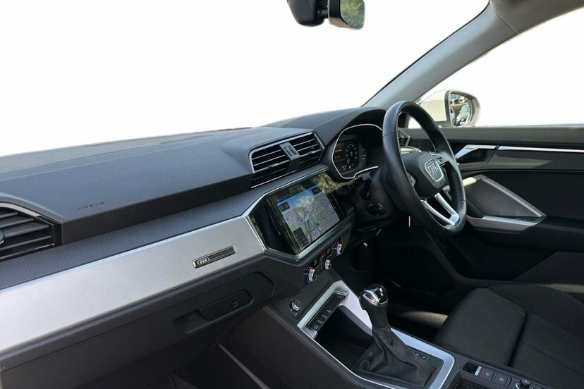 Audi Q3 1.5 Tfsi Cod 35 Sport Suv S Tronic 150 White #2