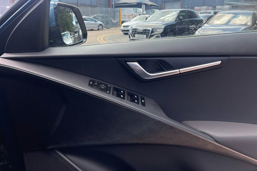 Kia e-Niro 64.8Kwh 4 Suv Grey #13