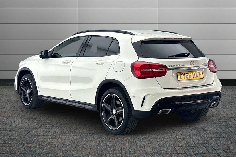 Mercedes-Benz GLA Class 2.1 Gla220d Amg Line Premium Suv 7G-d DY66HXT White #3