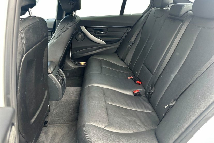 BMW 3 Series 320D Sport Black #10