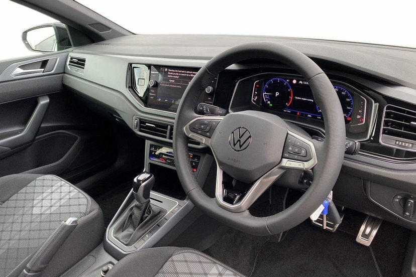 Volkswagen Polo 1.0 Tsi Black Edition Hatchback Dsg 11 Black #6