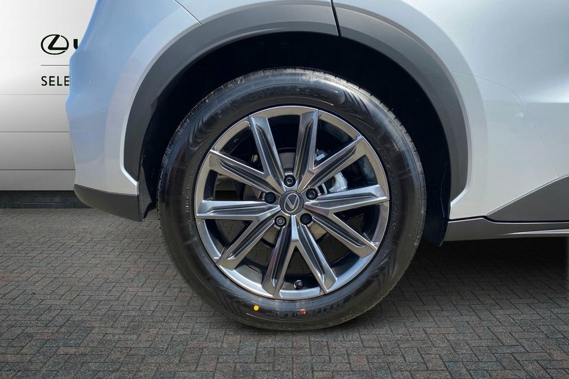 Lexus LBX 1.5 Vvt-ie Premium Plus Suv Hybrid E-cv Silver #5