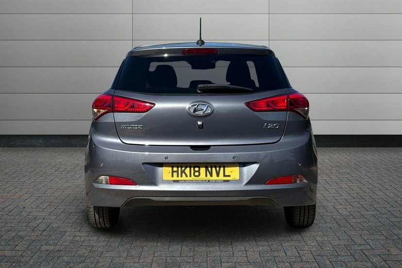 Hyundai I20 1.2 Se White #12