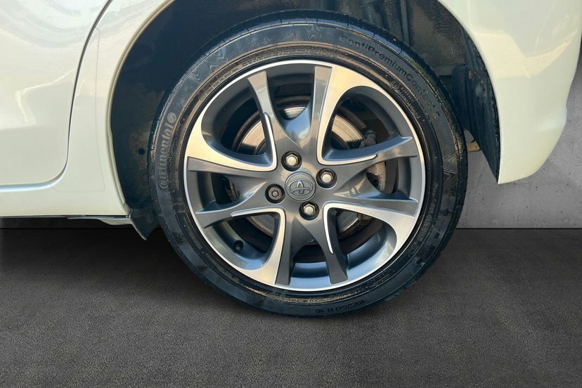 Toyota Yaris 1.5 Vvt-h Trend Hatchback Hybrid Cvt Eu  #5