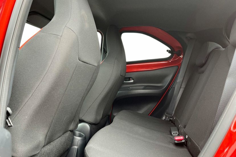 Toyota Aygo X Undercover Automatic Grey #10