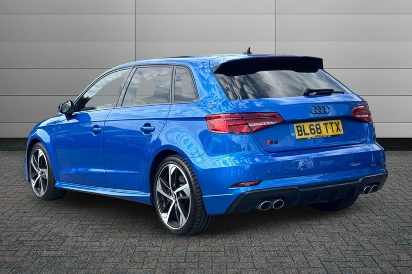 Audi S3 2.0 Tfsi Black Edition Sportback S Tron Blue #3