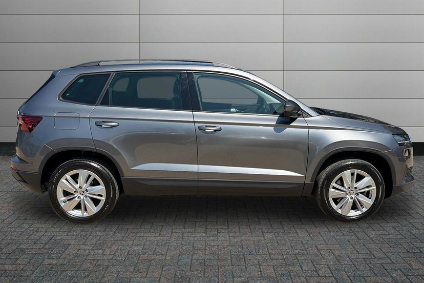Skoda Karoq 1.5 Tsi Act Se Drive Suv Dsg 150 Ps EA74XMM Grey #4