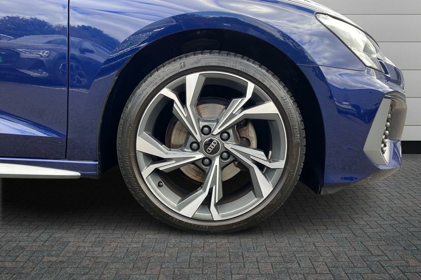 Audi A3 1.5 Tfsi 35 S Line Sportback S Tronic Blue #5