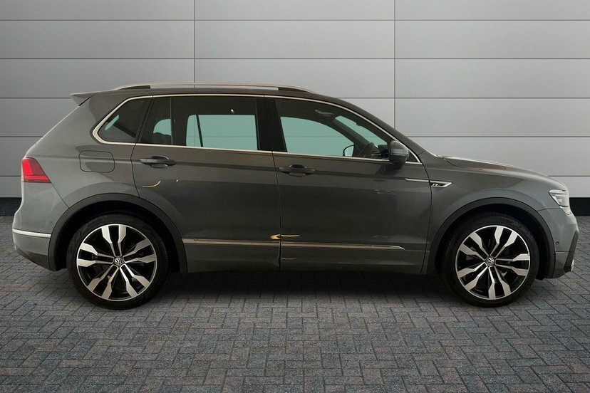 Volkswagen Tiguan 1.5 Tsi Evo R-line Tech Suv Dsg 150 Ps Grey #4