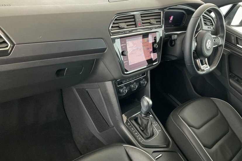 Volkswagen Tiguan 1.5 Tsi Evo R-line Tech Suv Dsg 150 Ps Grey #2