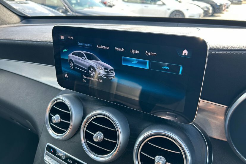Mercedes-Benz GLC Class 220 D 4M Amg Line Pre Blue #46