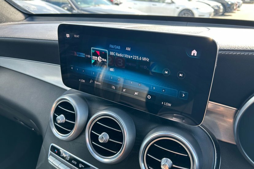 Mercedes-Benz GLC Class 220 D 4M Amg Line Pre Blue #40