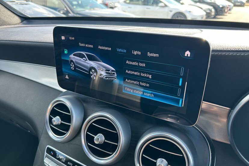 Mercedes-Benz GLC Class 220 D 4M Amg Line Pre Blue #50
